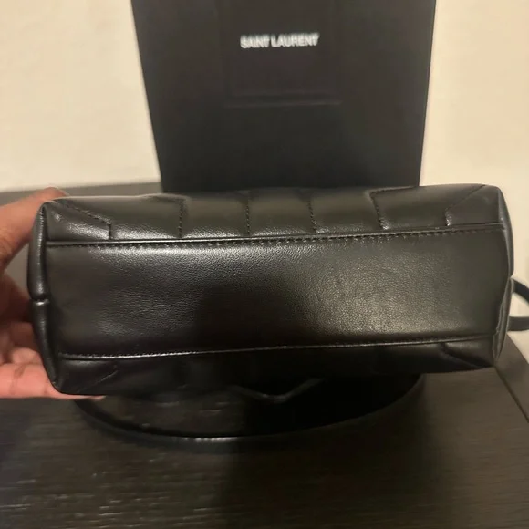 Saint Laurent Toy Loulou Crossbody Bag - Picture 6 of 9